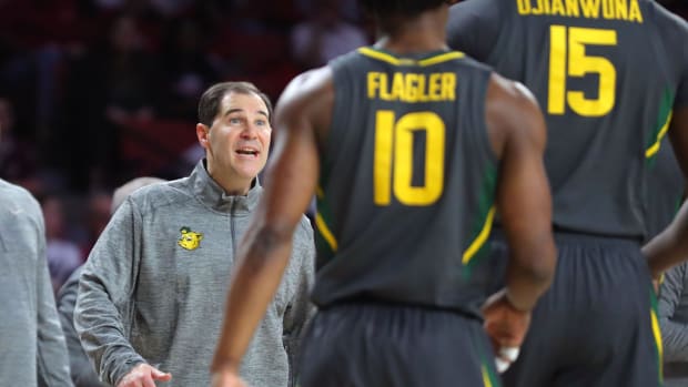Baylor Bears head coach Scott Drew talks with his players during a men's college basketball game between the University of Oklahoma Sooners (OU) and the Baylor Bears at Lloyd Noble Center in Norman, Okla., Saturday, Jan. 21, 2023. Ou Vs Baylor Men S Basketball